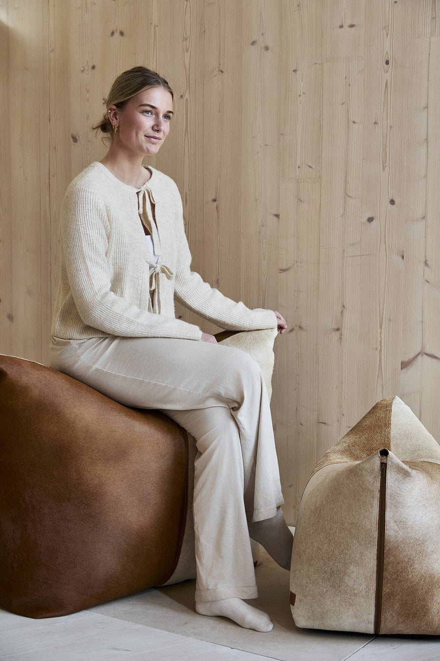 Calf Leather Pouf | 120x60x80 cm